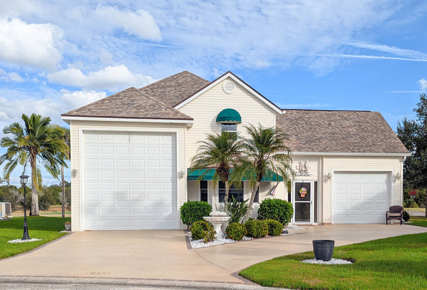 637 Pineridge Court - The Great Outdoors
